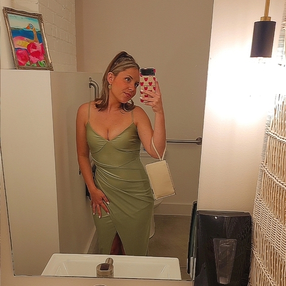 WORN ONCE- formal dress - Picture 5 of 7